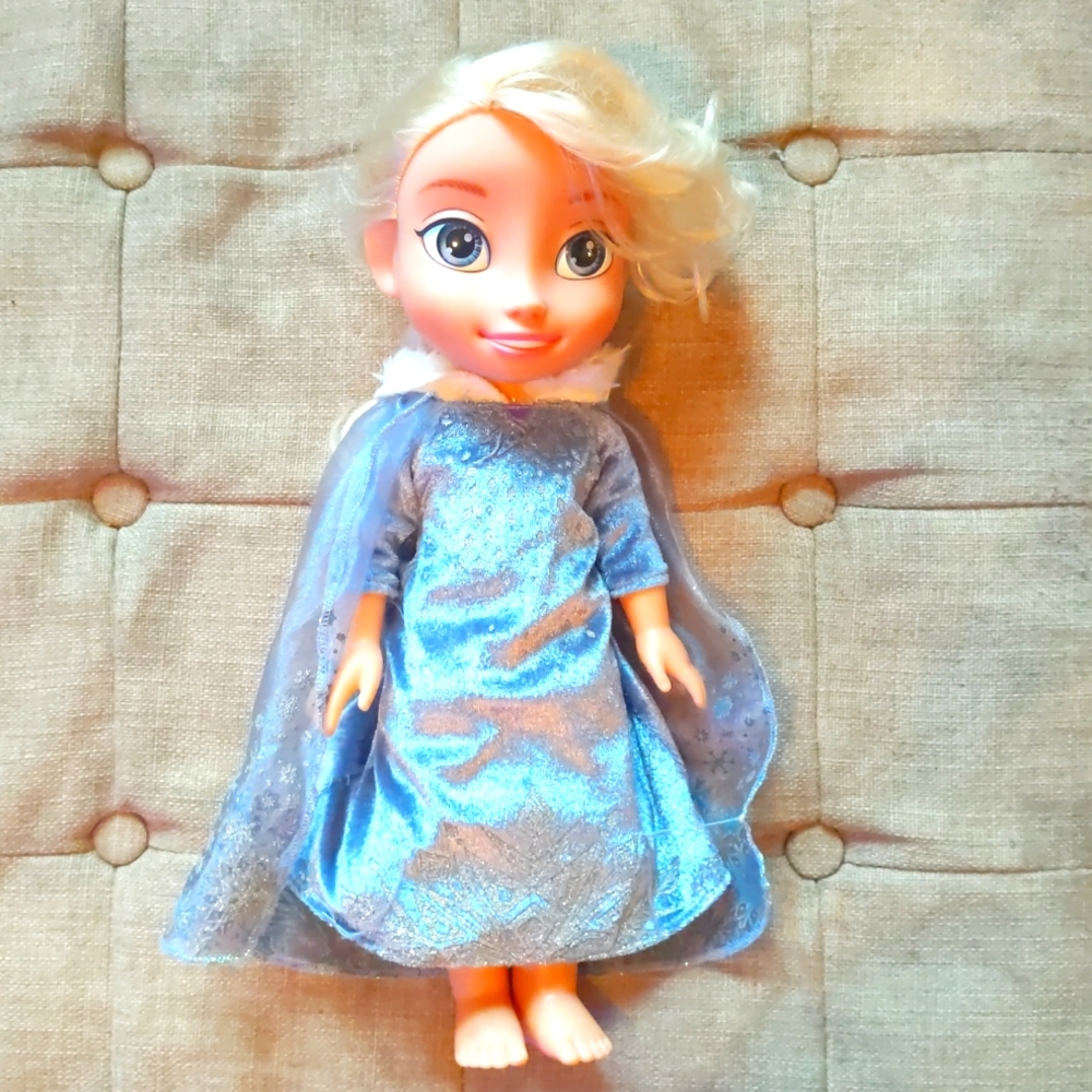 Singing Elsa Doll